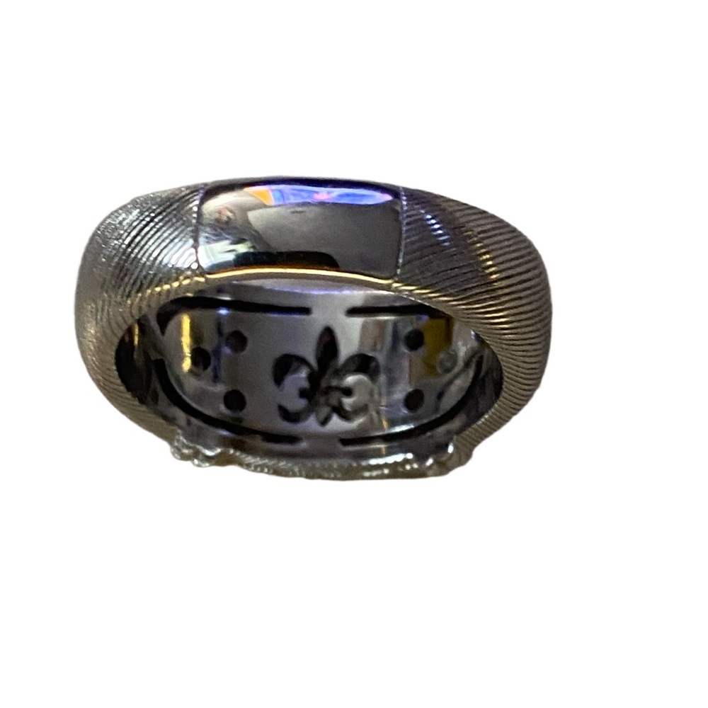 Judith Ripka Textured Woman’s Ring - Picture 6 of 7